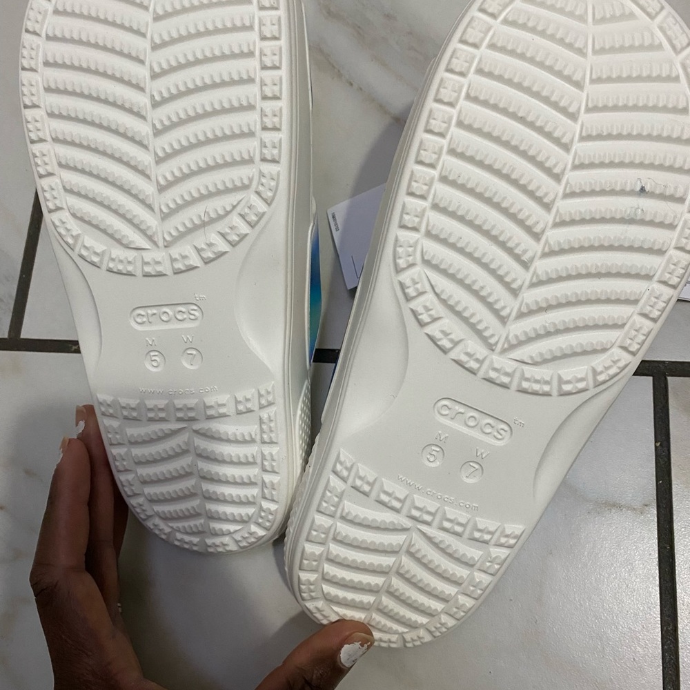 Croc slides - Picture 3 of 3